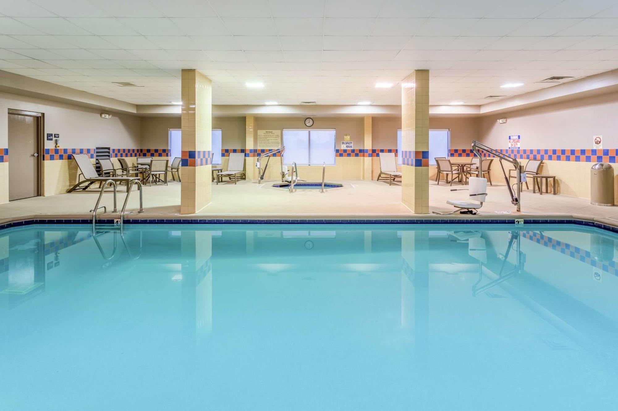 Hampton Inn & Suites Chicago - Libertyville Exteriér fotografie